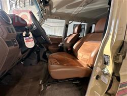 تويوتا لاند كروزر 76